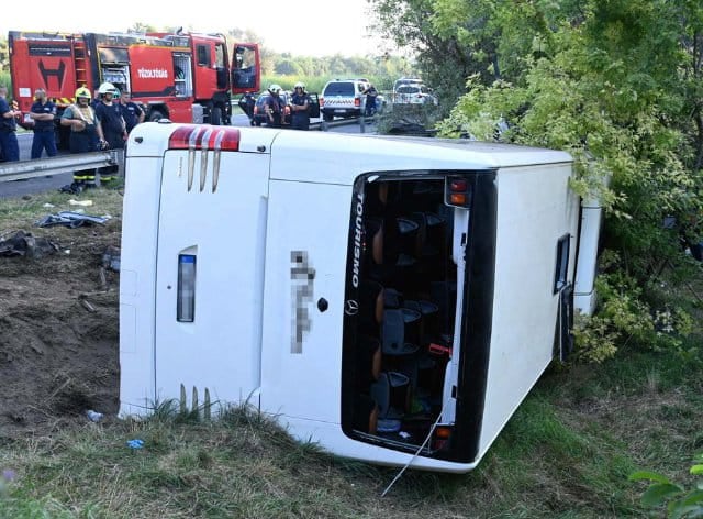 В Венгрии – ДТП с пассажирским автобусом: есть погибшие (ФОТО)