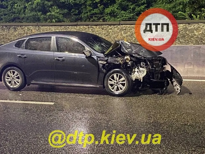 В центре Киева произошло ДТП с участием пяти автомобилей (ФОТО)