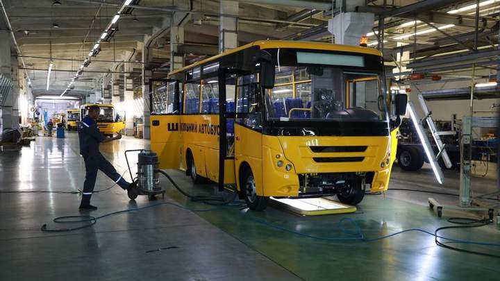ЗАЗ начал производство школьных автобусов