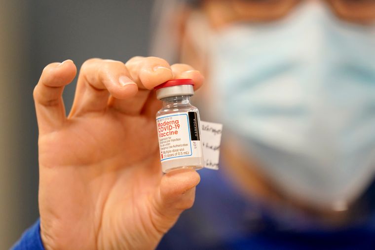 В вакцине Moderna снова обнаружили посторонние вещества