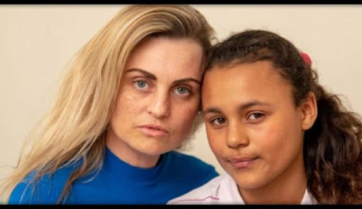 Блогерше заплатят 13 тысяч долларов за роды в прямом эфире