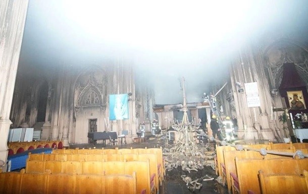 Стала известна причина пожара в костеле Святого Николая в Киеве