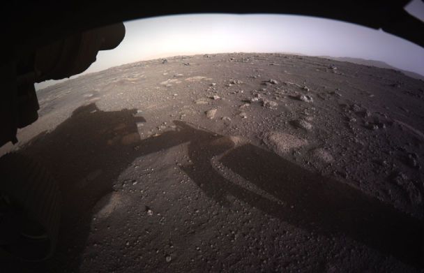 Марсоход Perseverance добыл первый образец грунта с Марса