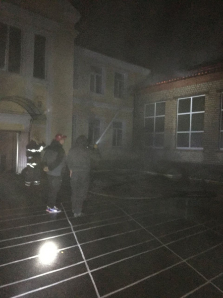 В Харьковской области горела школа (ФОТО)