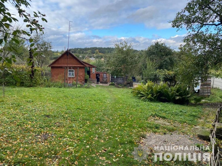 В Житомирской области пенсионерка набросилась с ножом на сына (ФОТО)