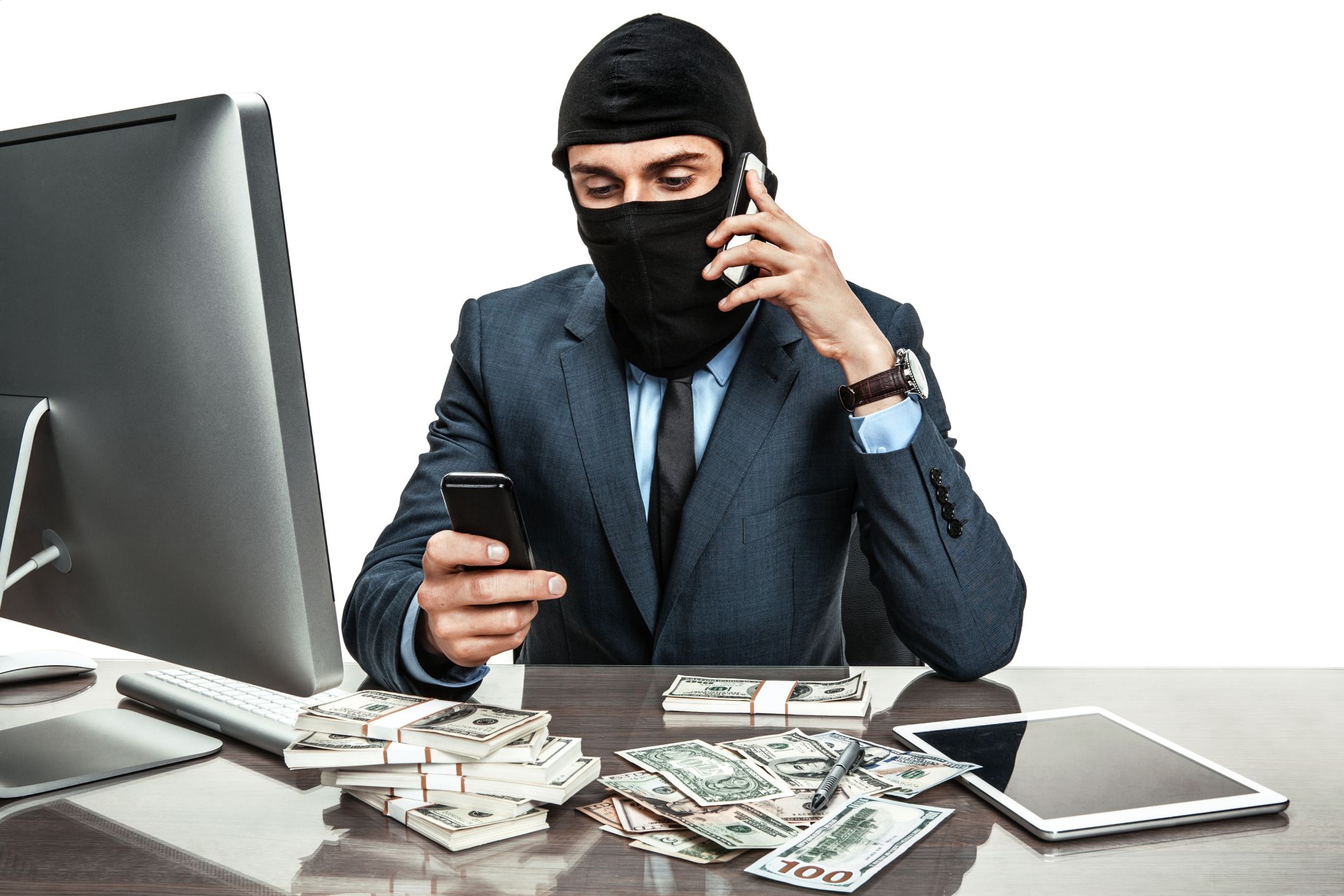 В Киеве мошенник завладел квартирой и попытался продать