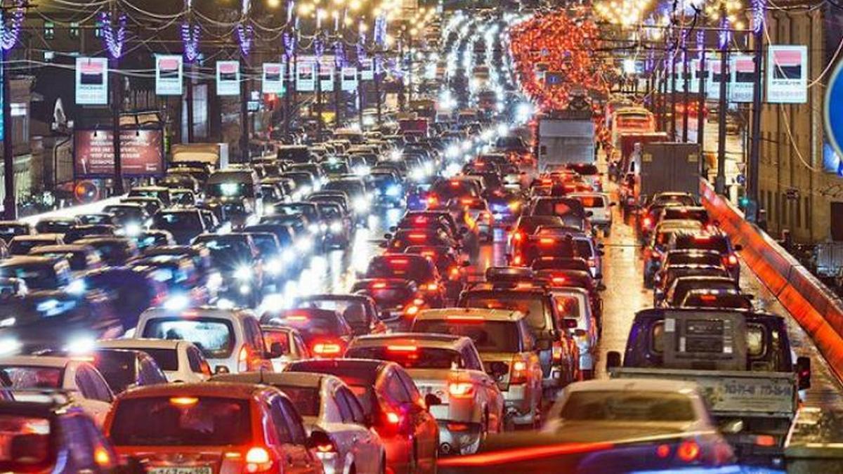 Киев снова накроют пробки: решили одновременно ремонтировать два моста через Днепр
