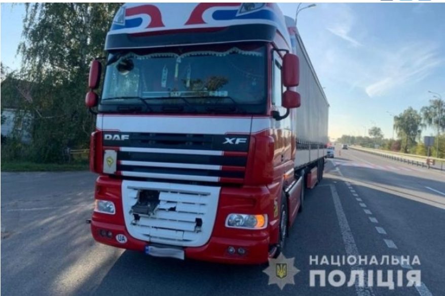 В Житомирской области грузовик сбил 9-летнюю девочку: она в реанимации (ФОТО)