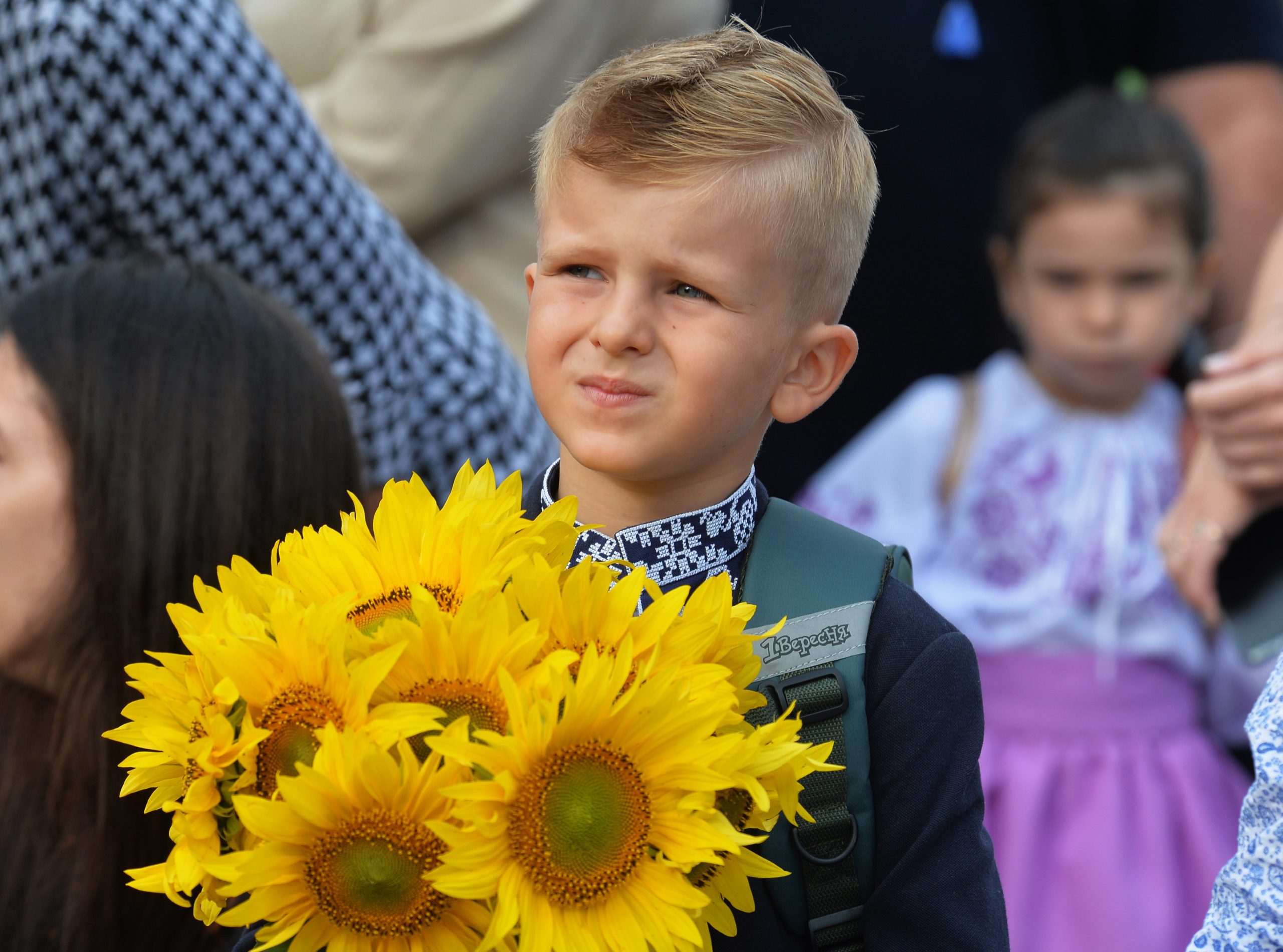 Не на карантине: В украинских школьников начался учебный год