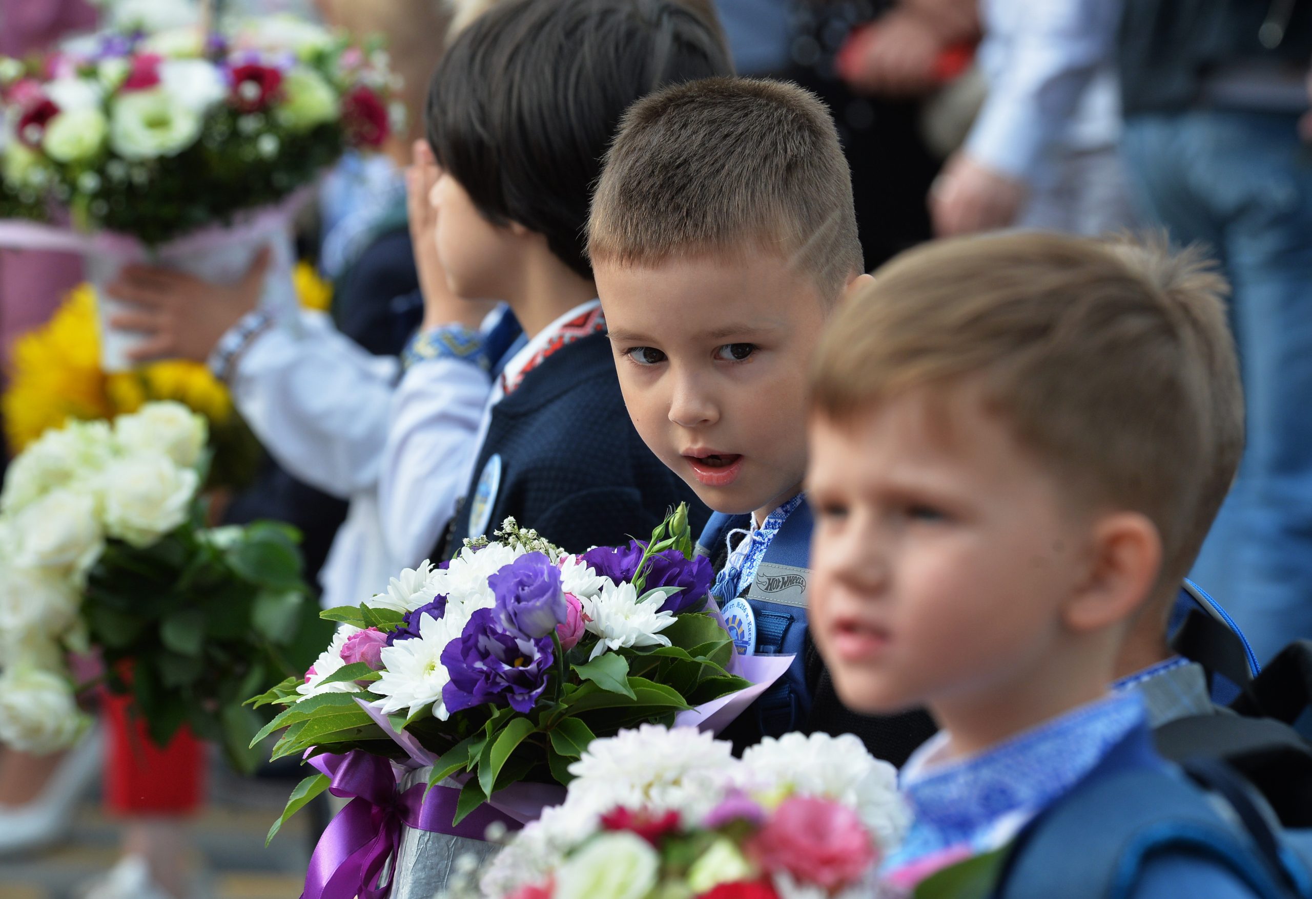 Не на карантине: В украинских школьников начался учебный год