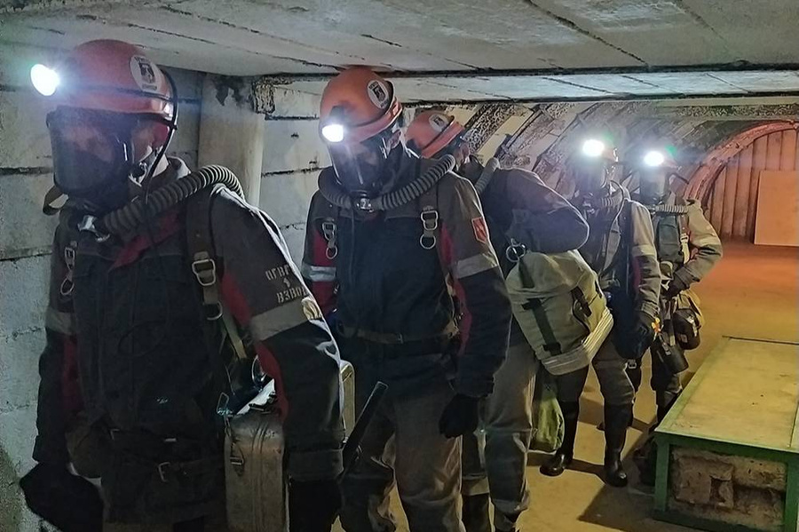 В Донецке 60 горняков эвакуировали из шахты из-за пожара (ФОТО)