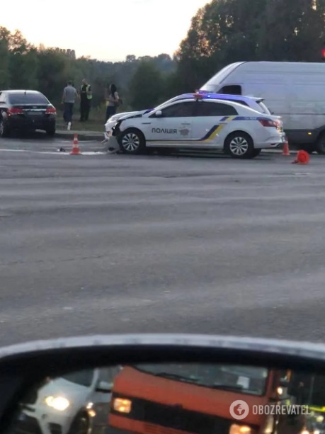 В Киеве автомобиль насмерть сбил мужчину на пешеходном переходе (ФОТО, ВИДЕО)