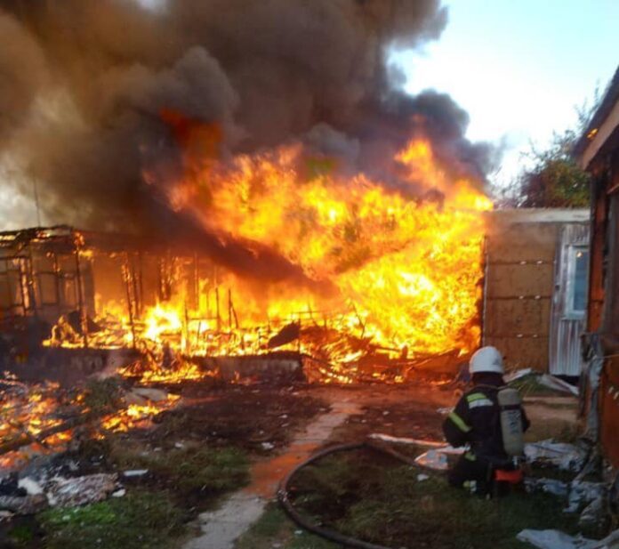 В Одесской области – масштабный пожар на базе отдыха (ФОТО)