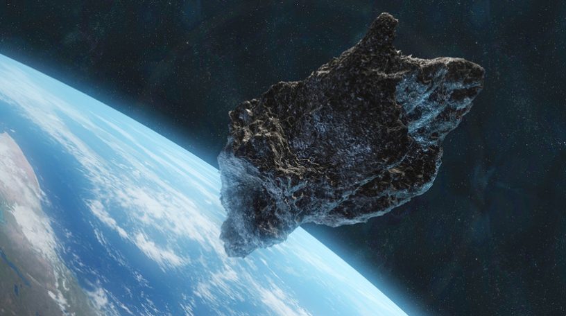 К Земле со скоростью более 50 тысяч километров в час летит астероид