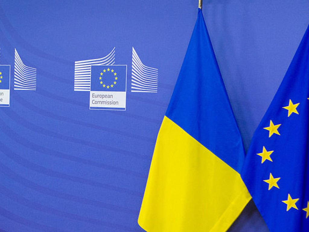 Накануне саммита Украина-ЕС: безвиз и НАТО