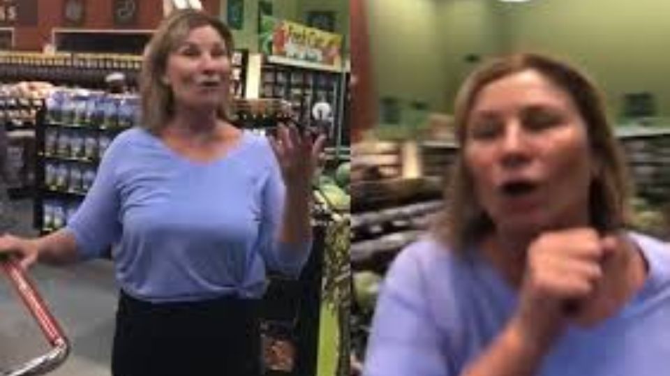 Американку уволили за кашель в супермаркете (ФОТО, ВИДЕО)