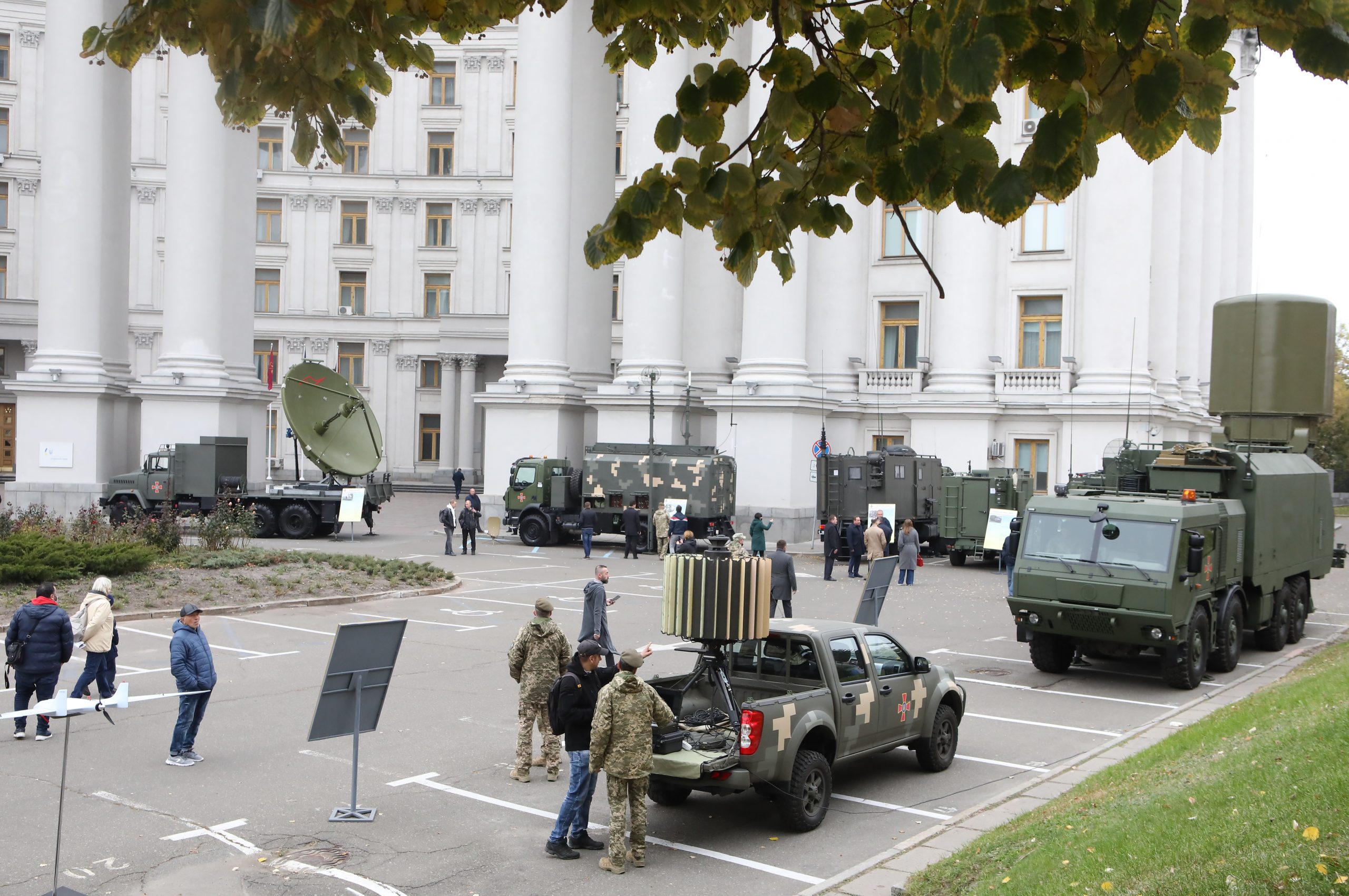 В Киеве проходит выставка военной техники
