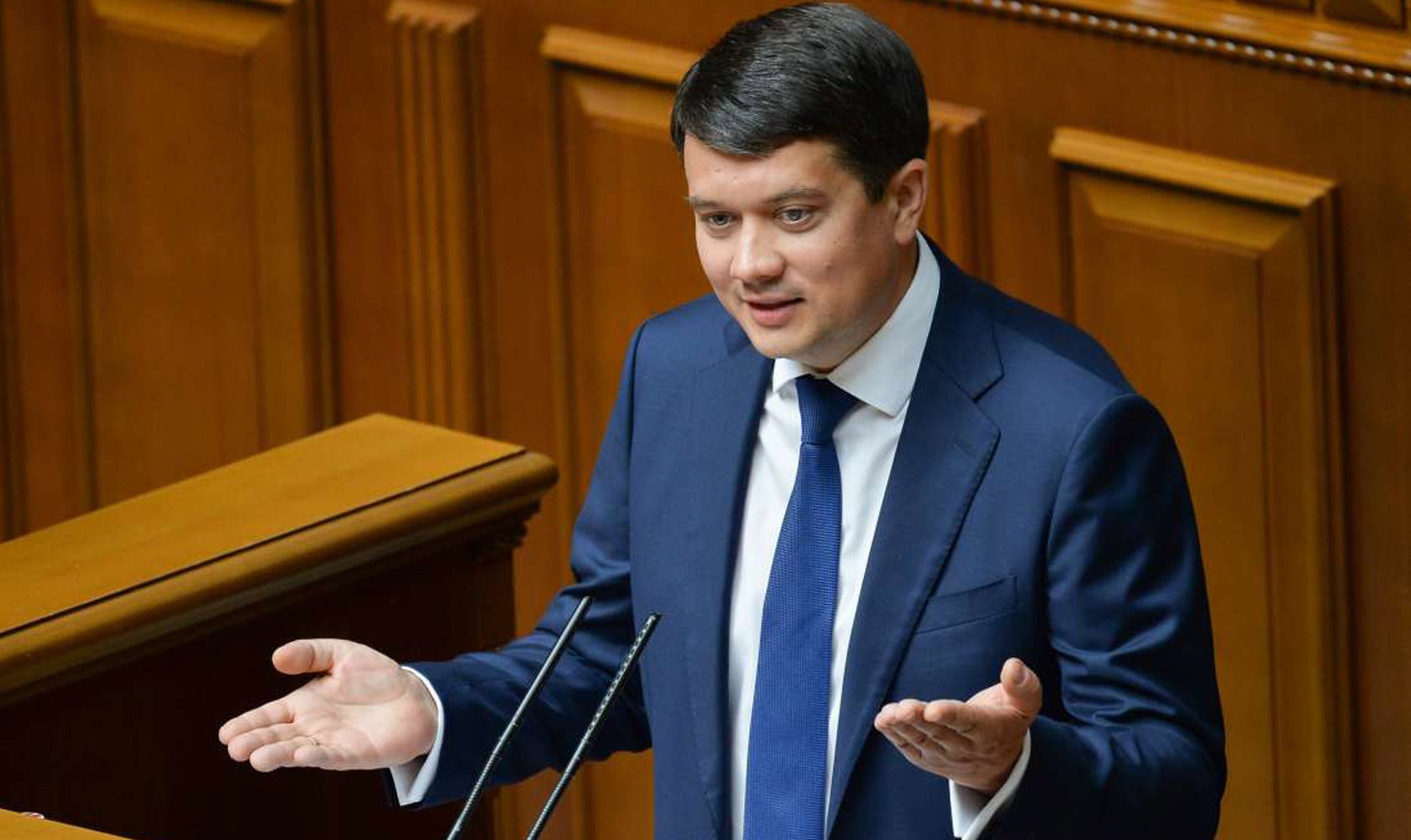 Разумков не поддержал незаконные санкции СНБО, тем самым поддержав журналистов и Медведчука