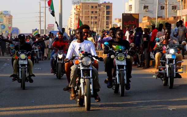 Военный переворот в Судане: появились фото и видео