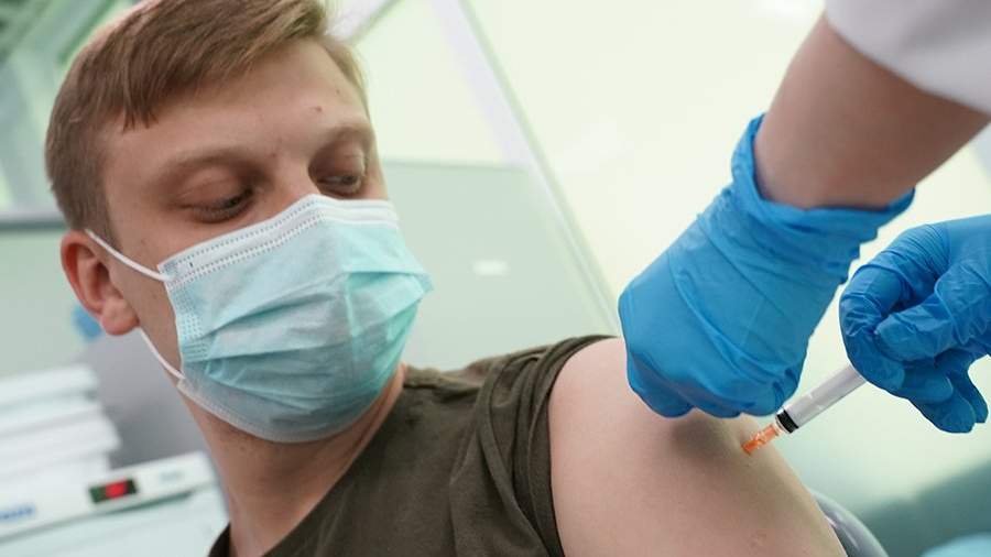За день в Украине вакцинировали рекордное количество человек
