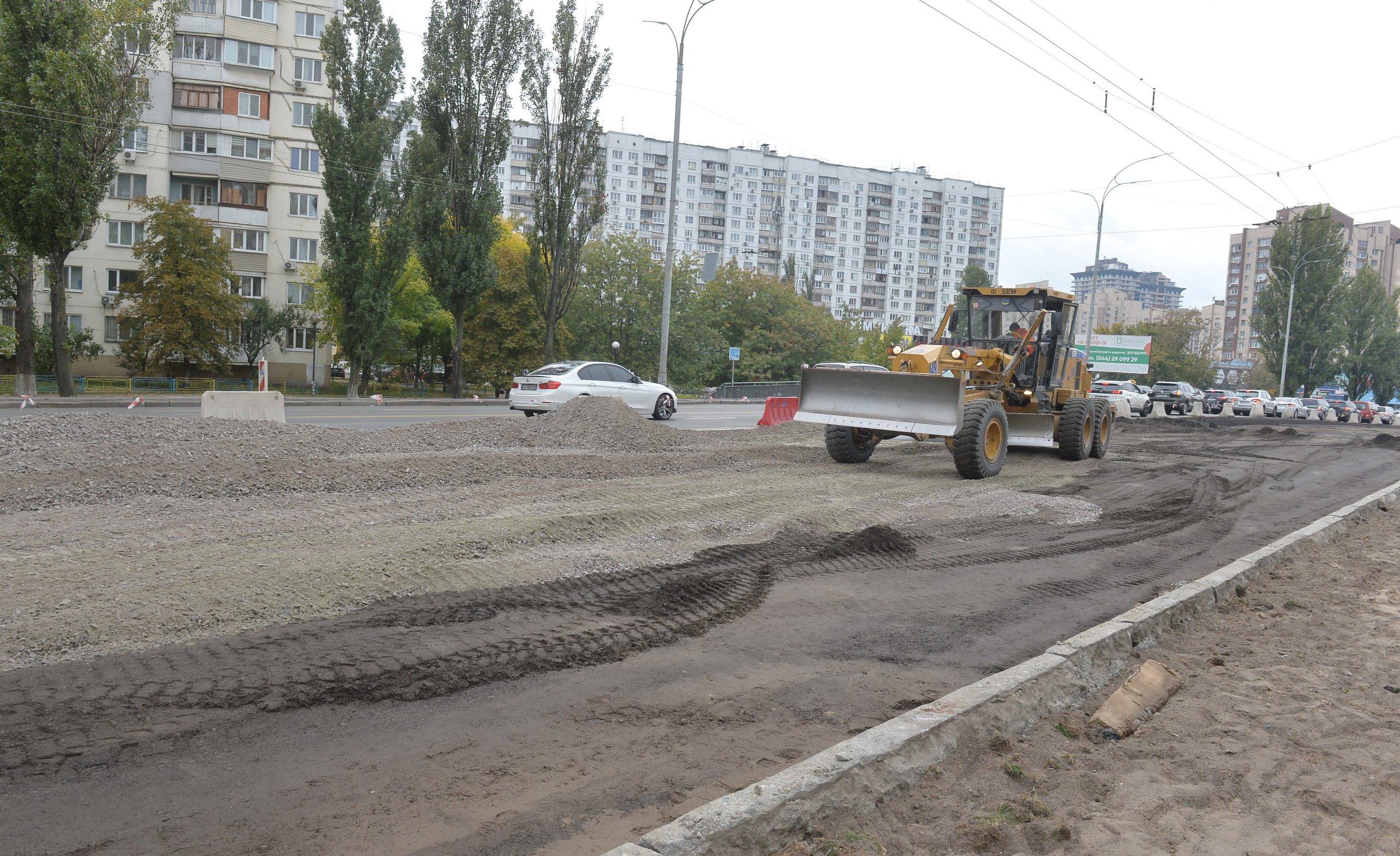 Как проходит ремонт проспекта Героев Сталинграда в Киеве