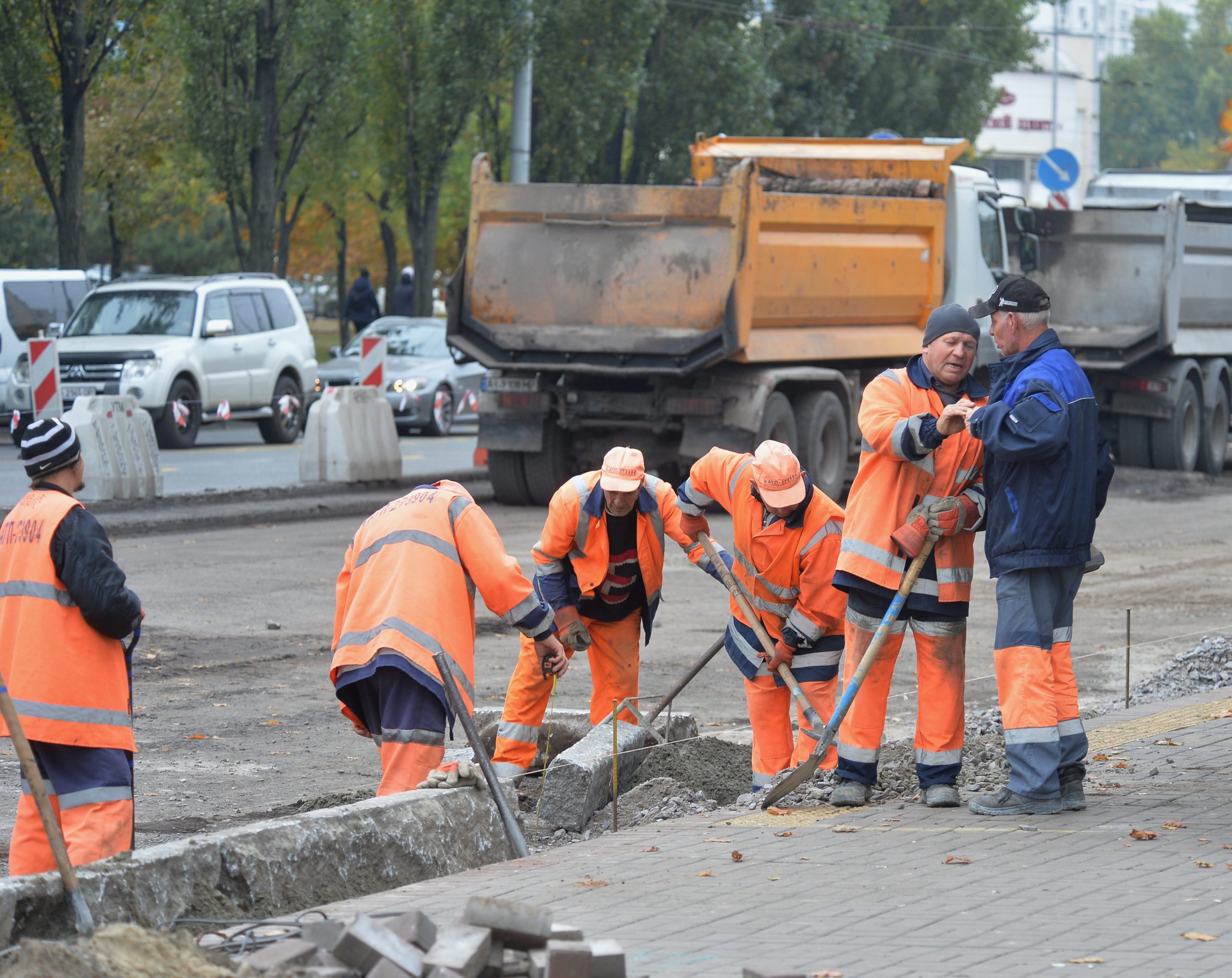 Как проходит ремонт проспекта Героев Сталинграда в Киеве