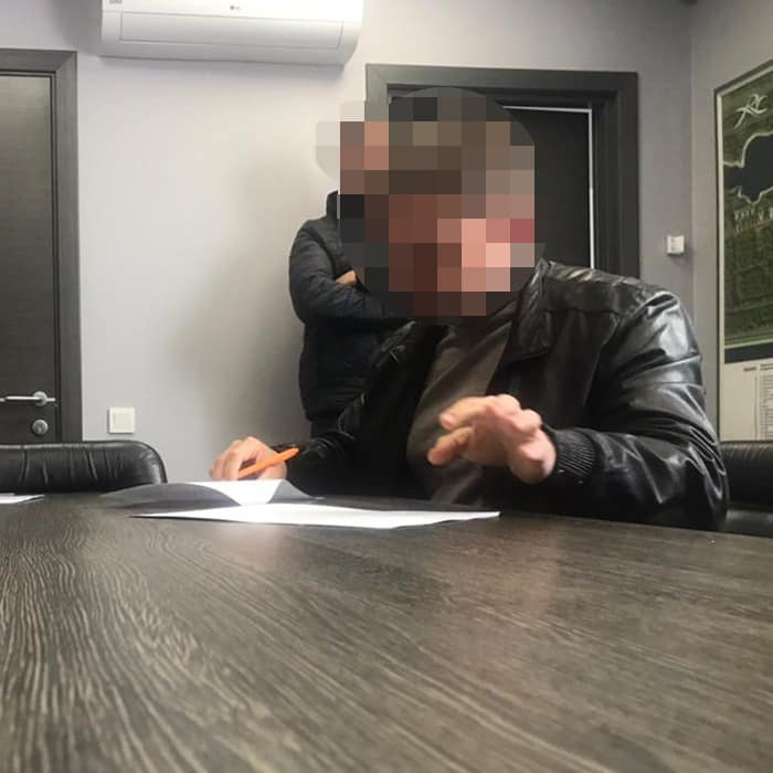Нападение на журналистов «Схем»: главе «Укрэксимбанка» сообщено о подозрении