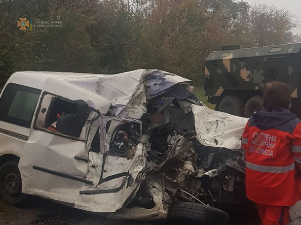 На Львовщине грузовик «Урал» столкнулся с Volkswagen: 2 погибших (ФОТО)