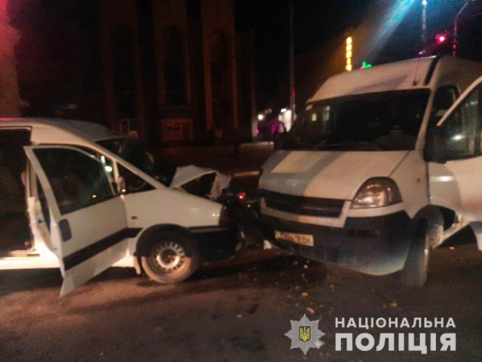 В Винницкой области столкнулись Opel и Fiat: пострадали две женщины (ФОТО)