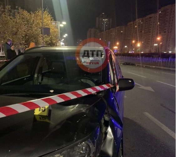 Пьяный водитель Honda в Киеве насмерть сбил пешехода (ФОТО, ВИДЕО)