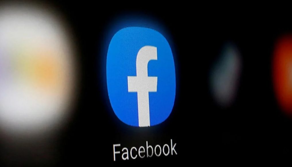 Технический директор Facebook назвал причину глобального сбоя