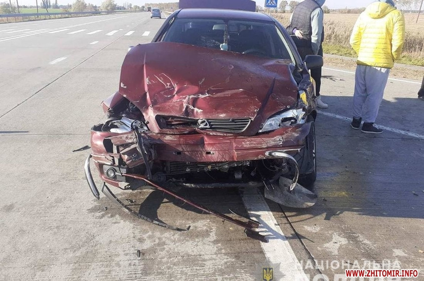 На трассе Киев-Ковель столкнулись фургон ЗАЗ и Opel: пострадали дети (ФОТО)