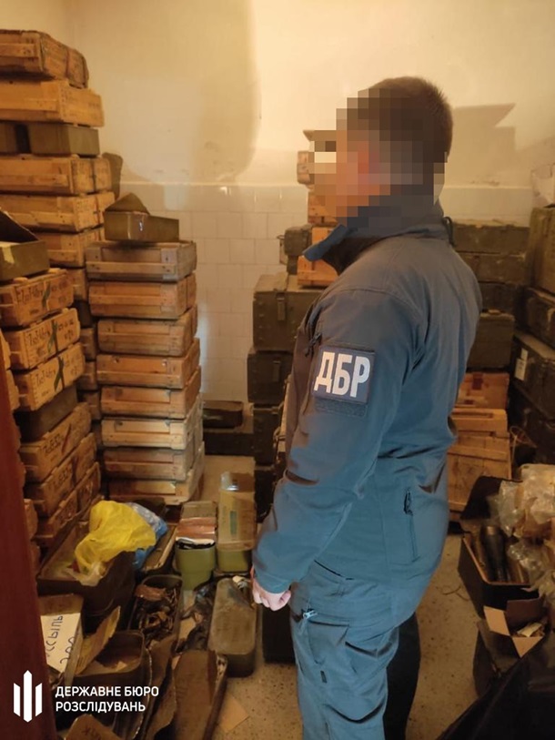 У патрульных в Донецкой области нашли неучтенное оружие (ФОТО)