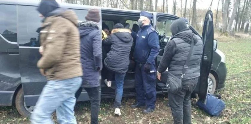 В Польше украинец перевозил нелегалов и устроил гонки с полицией (ФОТО)