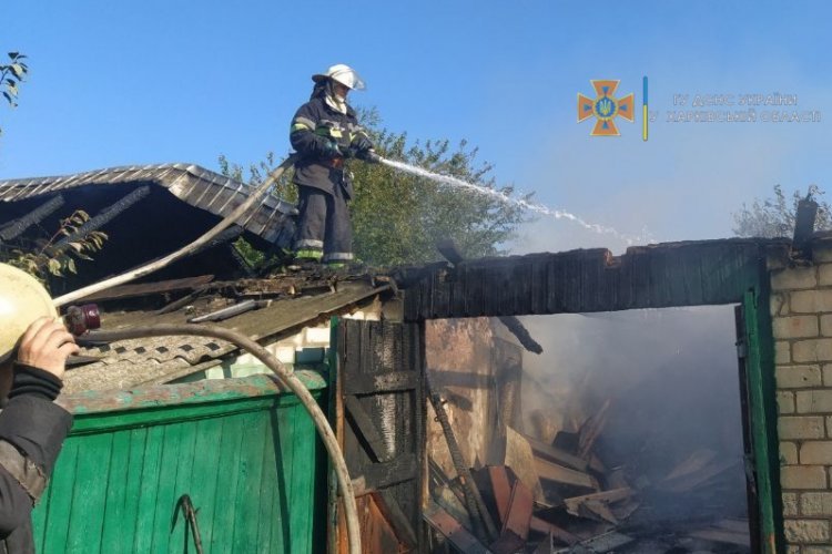 В пожаре под Харьковом пострадал пенсионер (ФОТО)