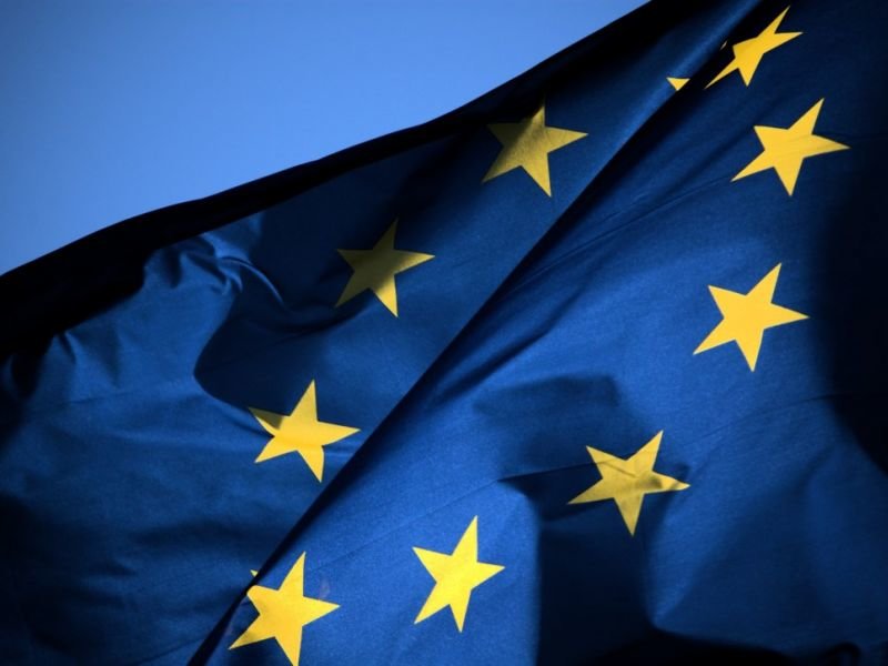 Евросоюз поддержал принятие закона об олигархах