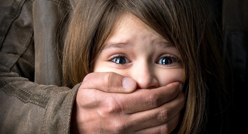 В Одессе отчим насиловал 7-летнюю дочь (ВИДЕО)