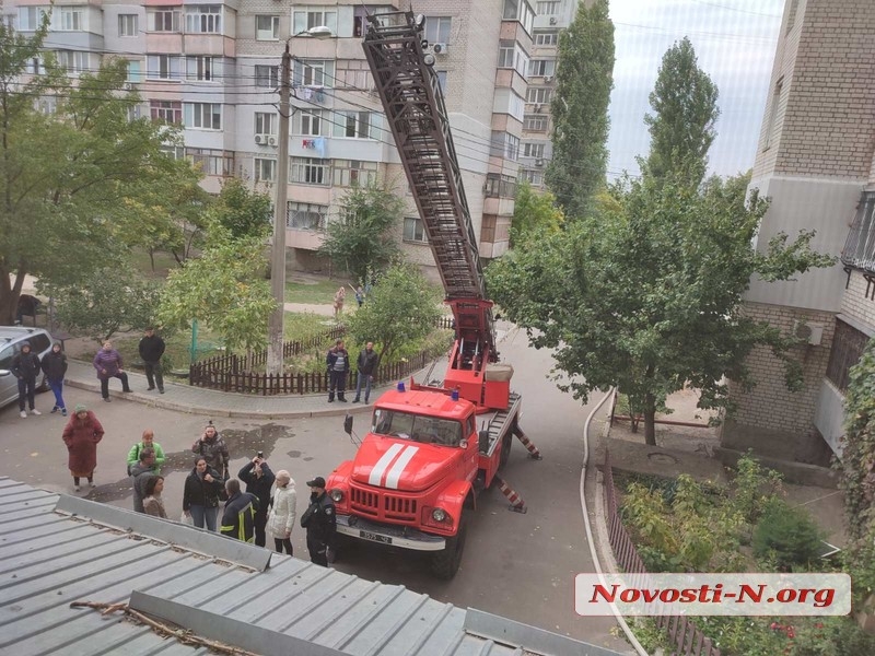 В многоэтажке Николаева – пожар: есть пострадавшие (ФОТО)