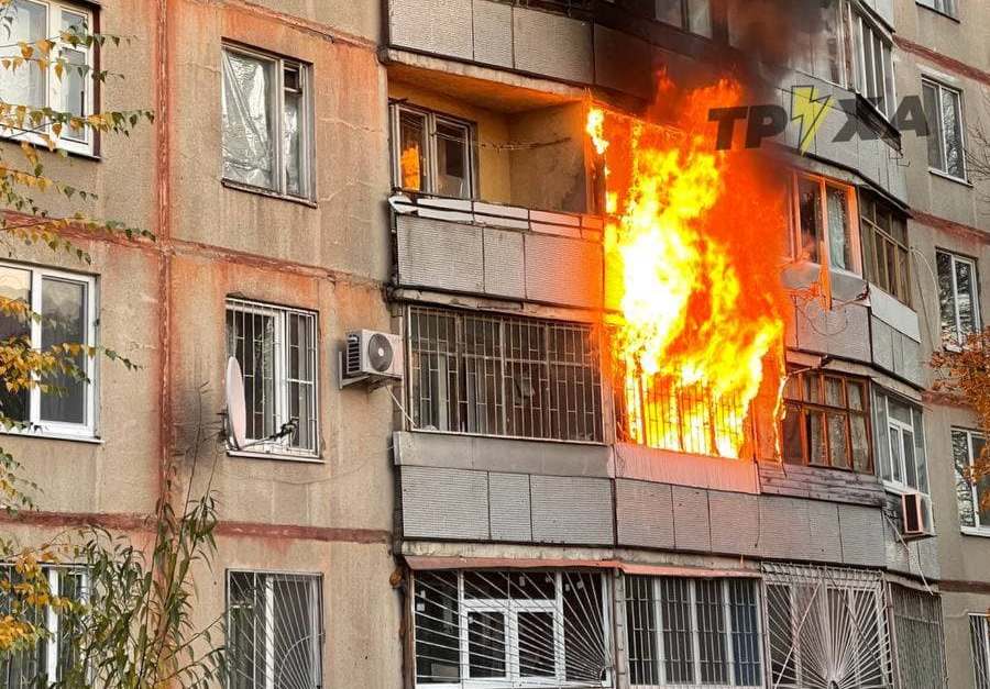В Харькове загорелась квартира в высотке (ВИДЕО) 