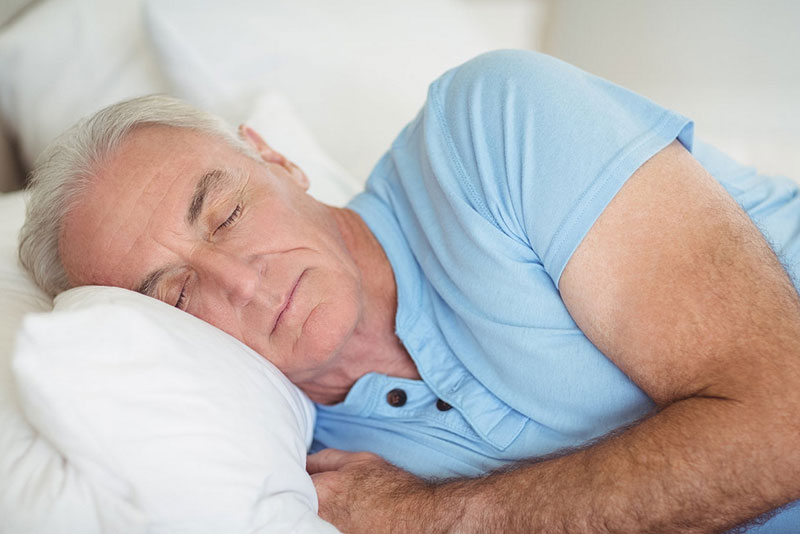 Сокращение сна улучшает здоровье пожилых людей &#8212; врач
