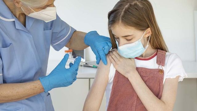 В Израиле приступили к вакцинации детей от 5 до 11 лет