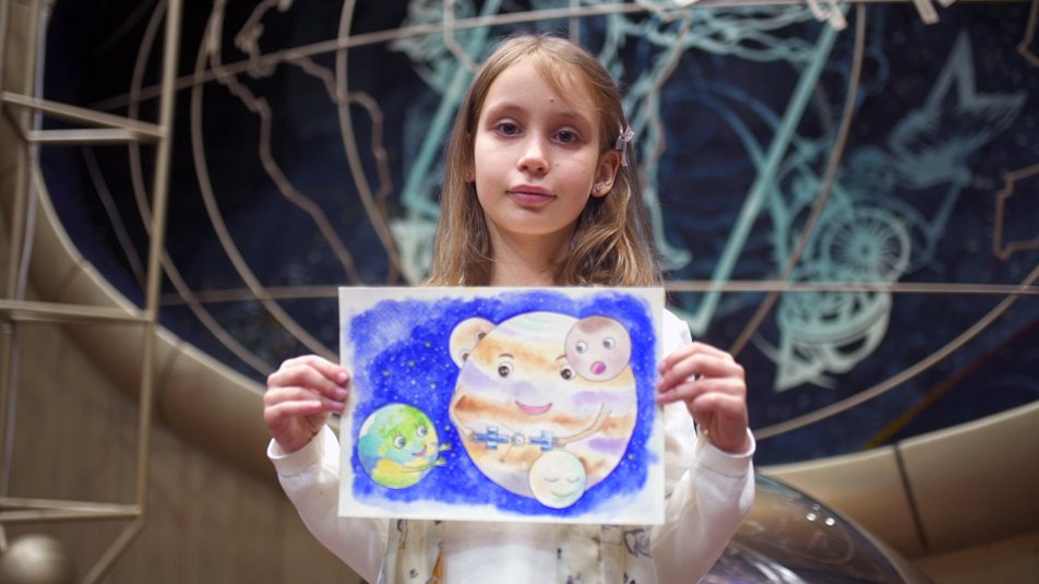 Рисунок 8-летней украинки нанесут на ракету и отправят в космос (ФОТО, ВИДЕО)