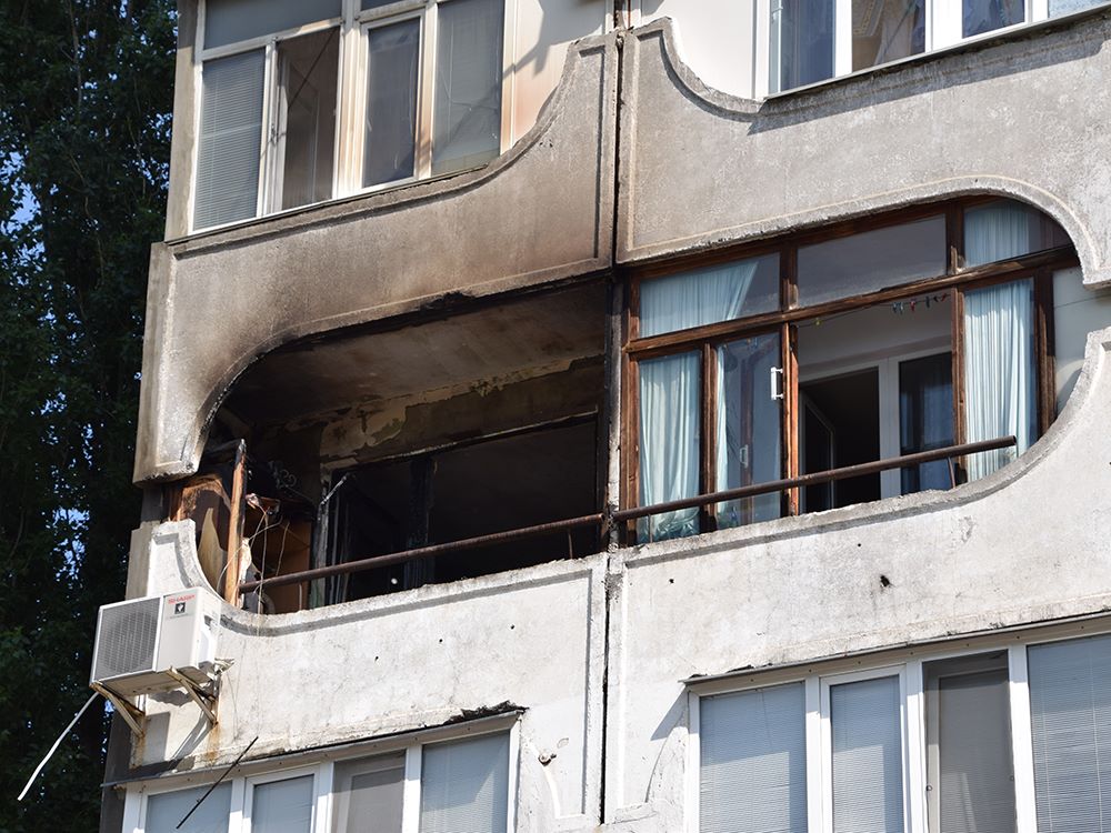 В Николаеве ликвидировали пожар на балконе многоэтажки