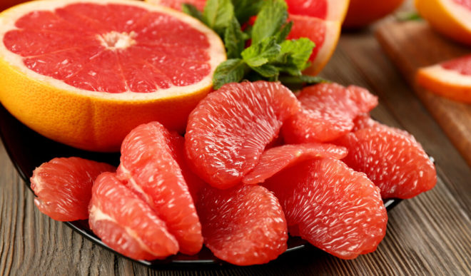 Диетолог запретила выбрасывать косточки грейпфрута: натуральный антибиотик