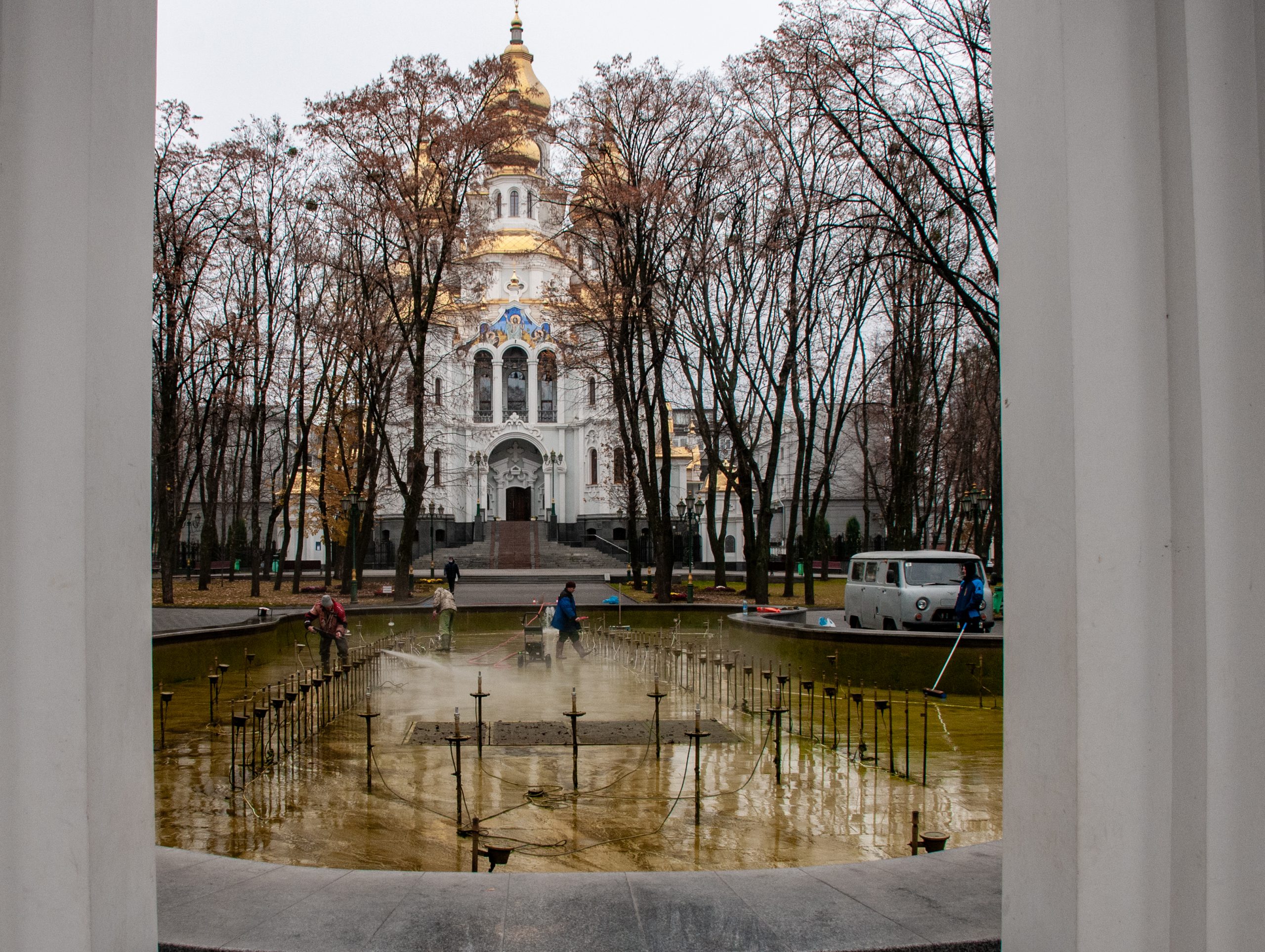 В Харькове начали «консервировать» городские фонтаны