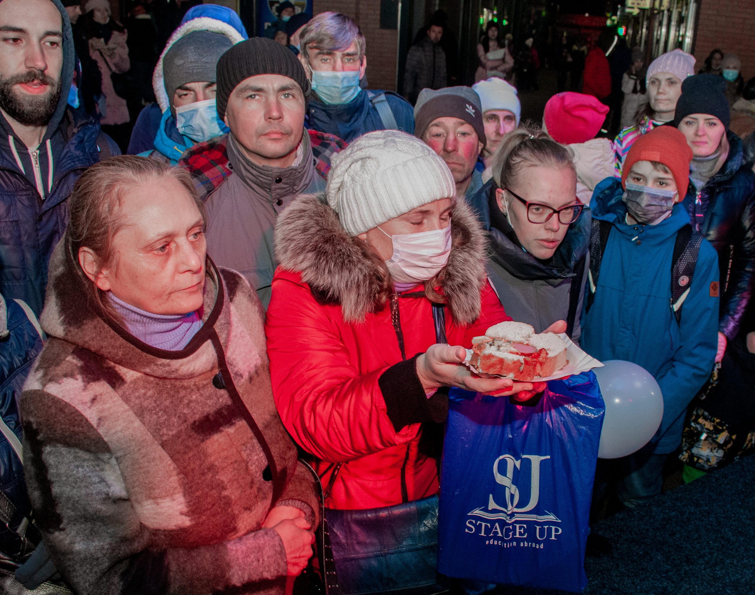 2-метровый хот-дог: Харьковчане побили гастрономический рекорд