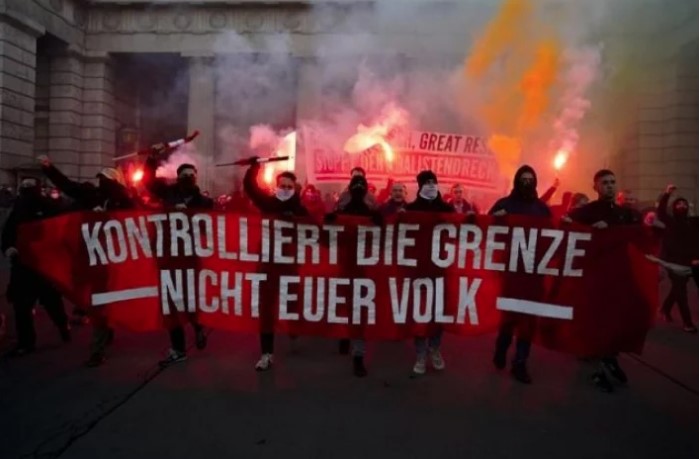 В Австрии начались масштабные протесты из-за принудительной вакцинации