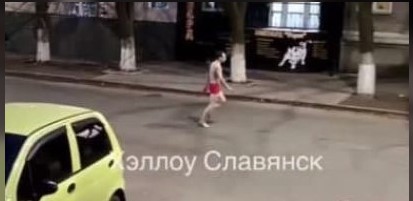В Славянске на дорогу выскачил полуголый «марафонец» (ВИДЕО)