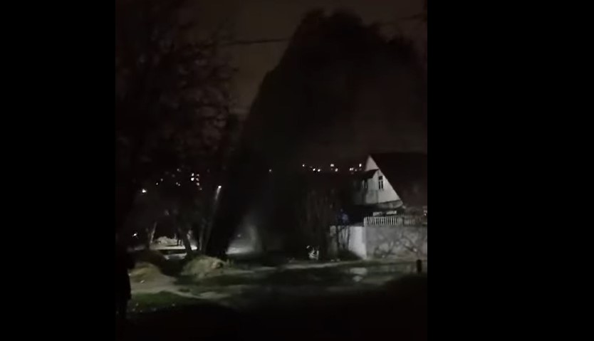 В Херсоне увидели огромный «коммунальный» фонтан (ВИДЕО)