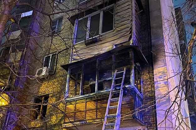 В Киеве ликвидировали пожар в многоэтажном доме (ФОТО)